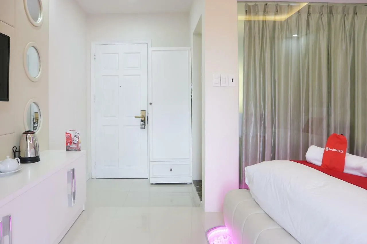 Reddoorz Premium @ Nguyen Oanh Street Hotel Ho Chi Minh-stad 2*,
