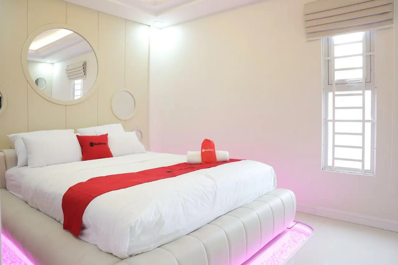 **  Reddoorz Premium @ Nguyen Oanh Street Hotel Ho Chi Minh City Vietnam