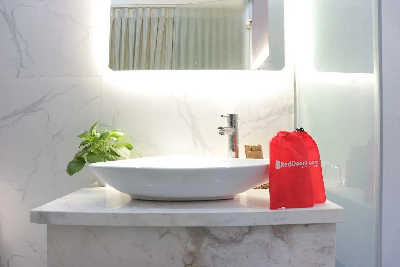 Reddoorz Premium @ Nguyen Oanh Street Hotel Ho Chi Minh City