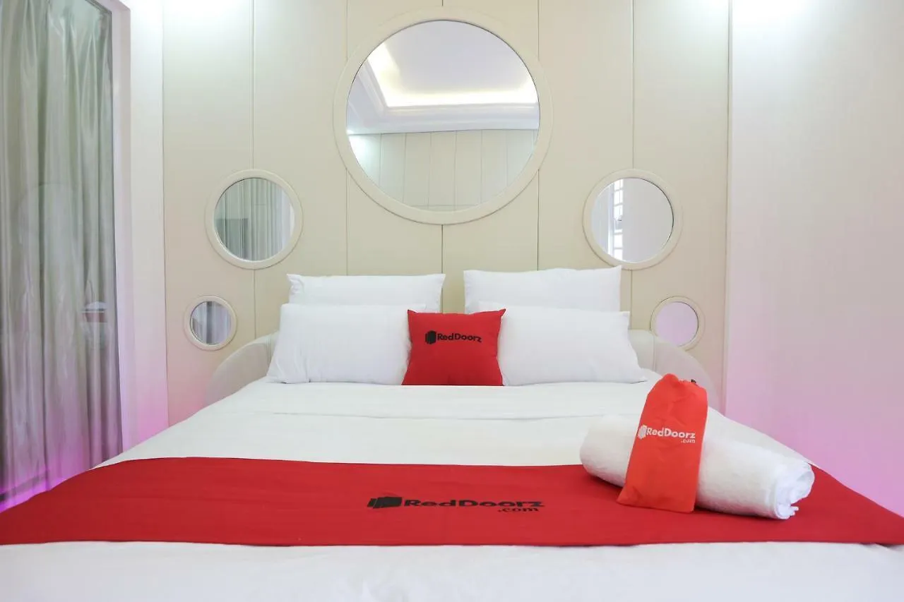 Reddoorz Premium @ Nguyen Oanh Street Hotel Ho Chi Minh City