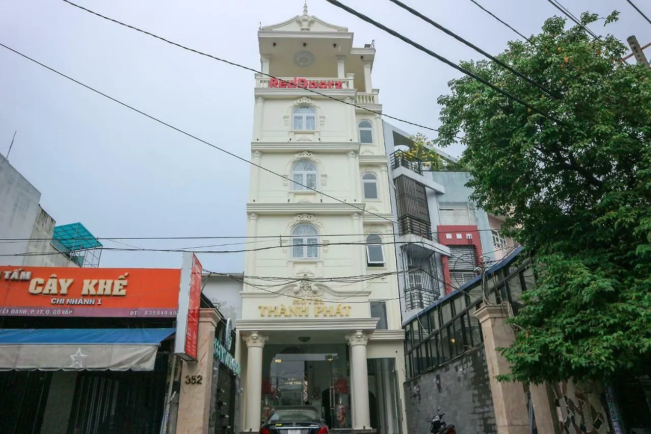 Reddoorz Premium @ Nguyen Oanh Street Hotel Ho Chi Minh City 2*,  Vietnam