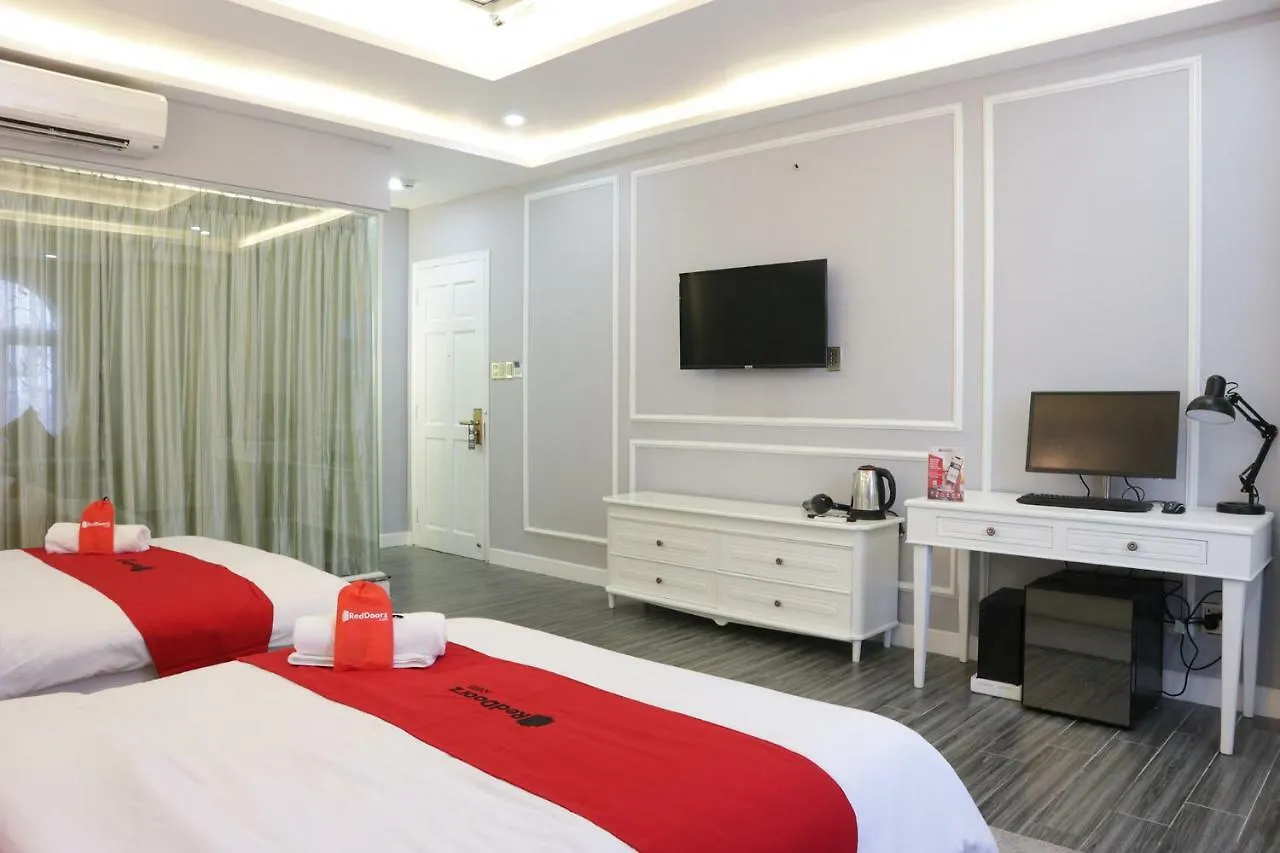 Reddoorz Premium @ Nguyen Oanh Street Hotel Ho Chi Minh City